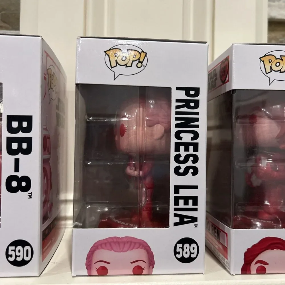 Funko Pop!Valentines Day BB-8, Princess Leia&Kylo Ren#589,590,591 w/ Protectors